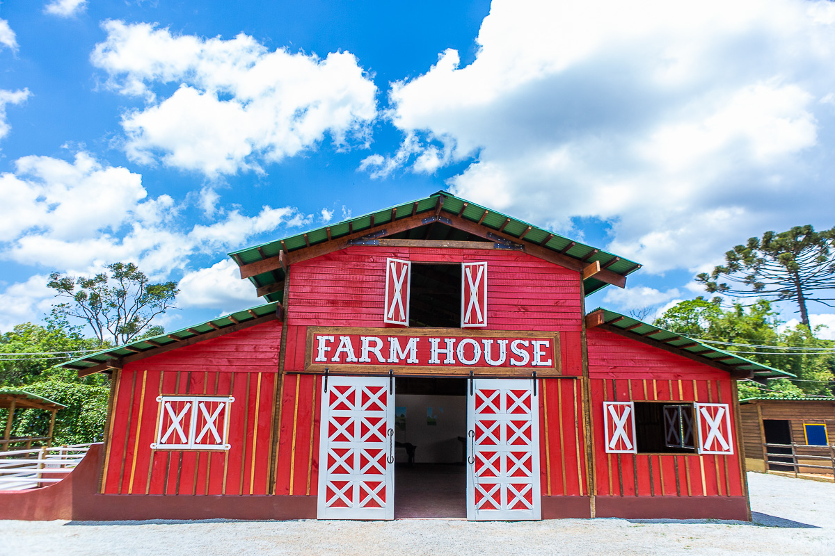 Farm House 1.jpg
